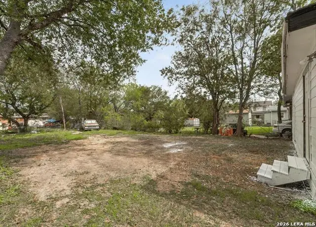 639 Sewanee St, San Antonio, TX 78210 - #3