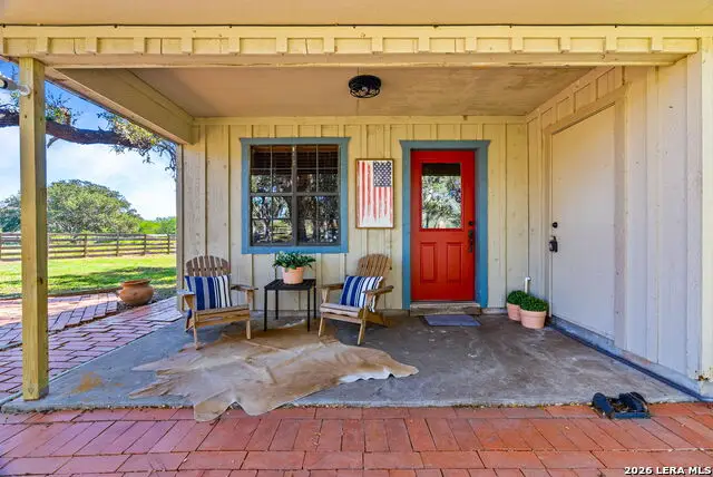 185 Cappel Rd, Meyersville, TX 77974 - #1