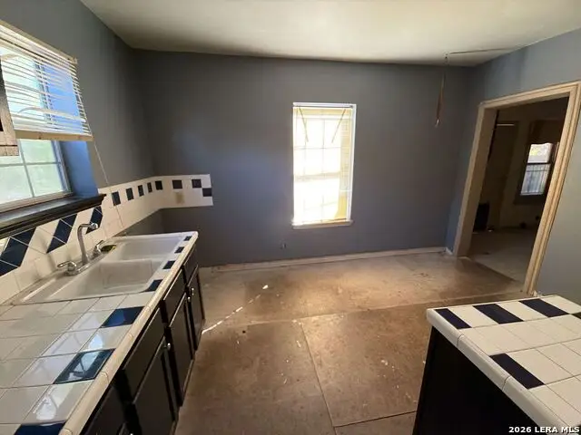 114 Adaes Avenue, San Antonio, TX 78207 - #2