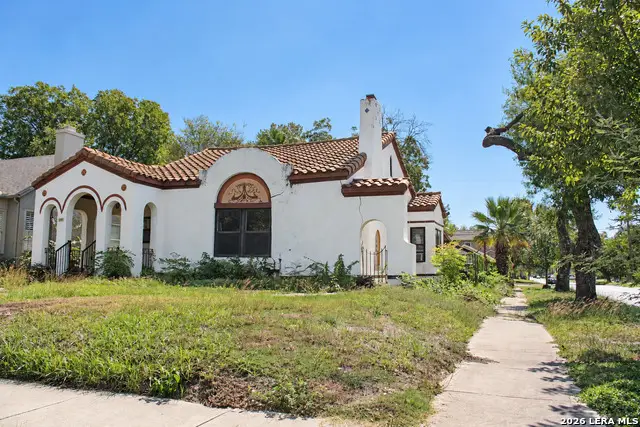 1944 W Summit, San Antonio, TX 78201 - #2