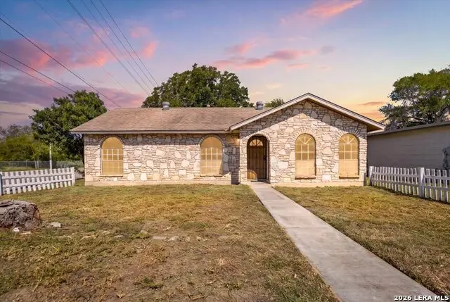 551 Kernan Dr, San Antonio, TX 78227 - #2