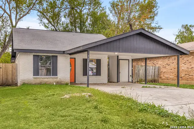 917 Sundance St, New Braunfels, TX 78130 - #2