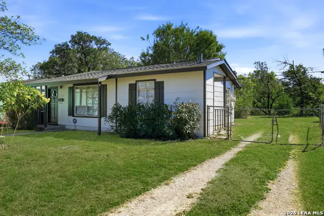 310 Sussex Ave, San Antonio, TX 78221 - #2