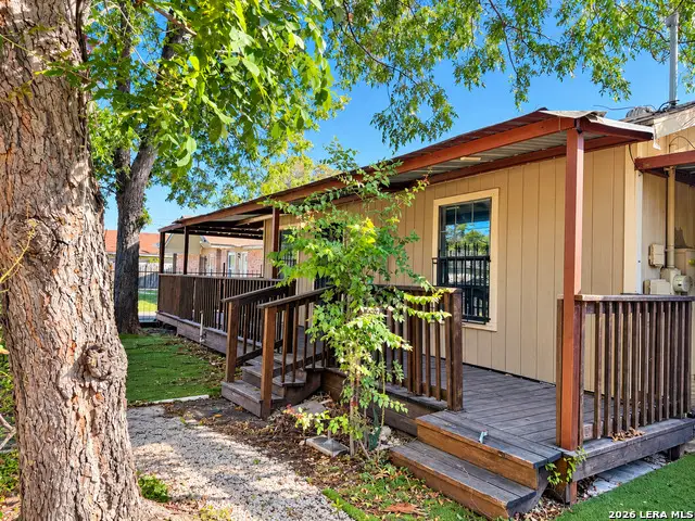 516 S San Eduardo, San Antonio, TX 78237 - #2