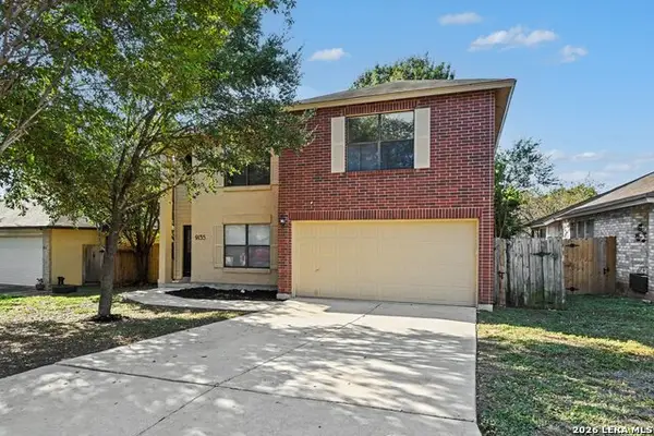 9135 Gambier Dr, San Antonio, TX 78250