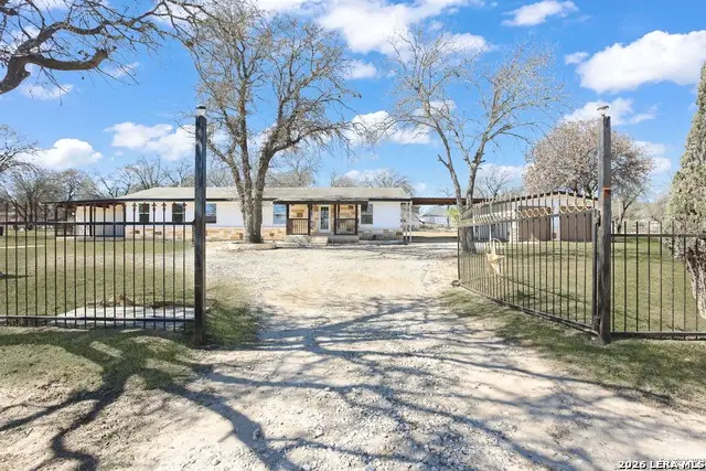 620 County Road 6846, Lytle, TX 78052 - #2