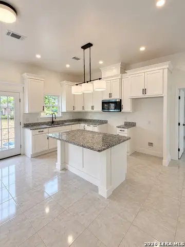 2734 Rodriguez St., Eagle Pass, TX 78852 - #3