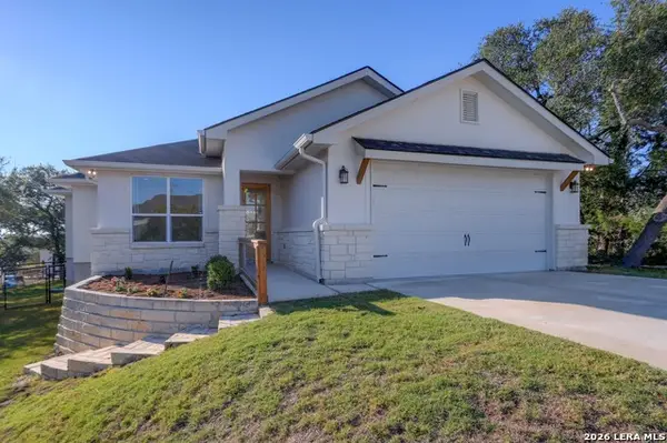 105 Monroe Upton Ct, Blanco, TX 78606
