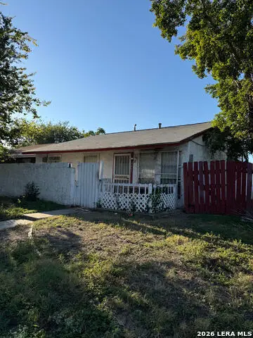 5946 Fairwood St, San Antonio, TX 78242