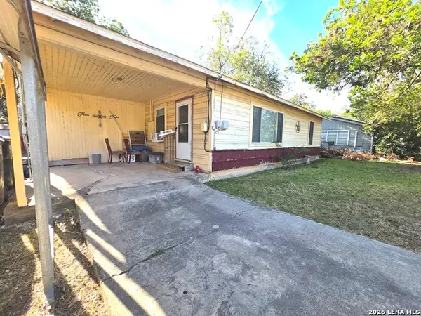 308 Linda Dr, San Marcos, TX 78666