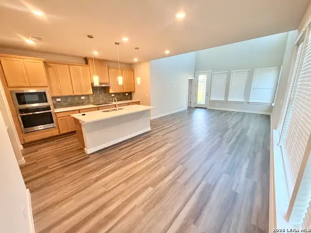742 Whitman St, New Braunfels, TX 78130 - #2