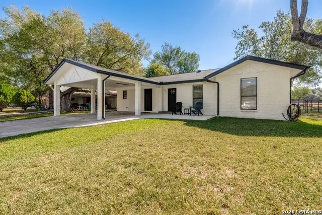 801 Pecan St, Canyon Lake, TX 78133 - #1