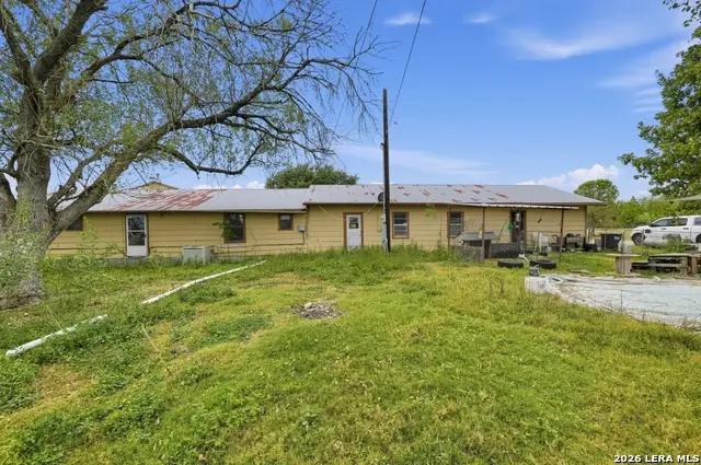 1021 Marion, Marion, TX 78124 - #2