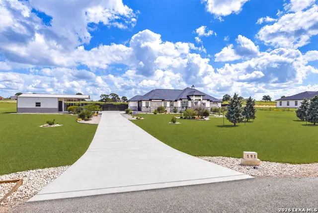191 Triple R Dr, La Vernia, TX 78121 - #2