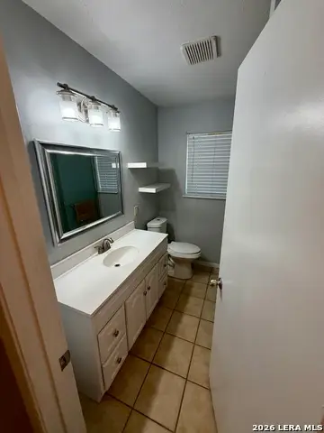 412 N Claiborne, Beeville, TX 78102 - #3