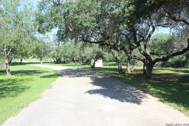 3202 Batesville Rd, Uvalde, TX 78801 - #2