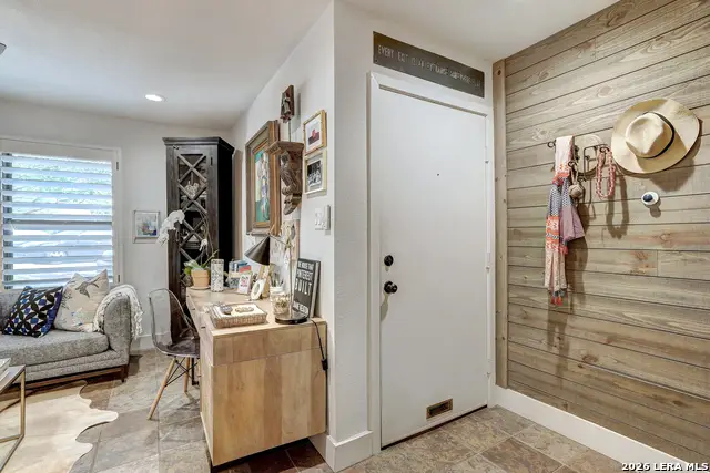 8210 Bent Tree Rd #APT 141, Austin, TX 78759 - #3