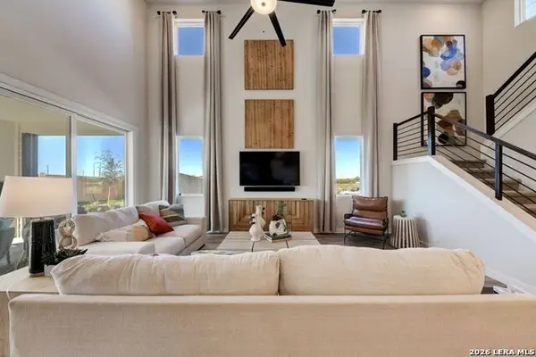 142 Lucy Lndg, San Antonio, TX 78253