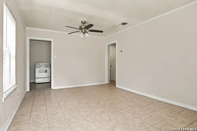 159 Sterling St, San Antonio, TX 78220 - #3