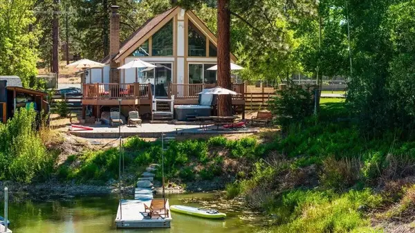 39820 Lakeview Drive, Big Bear, CA 92315