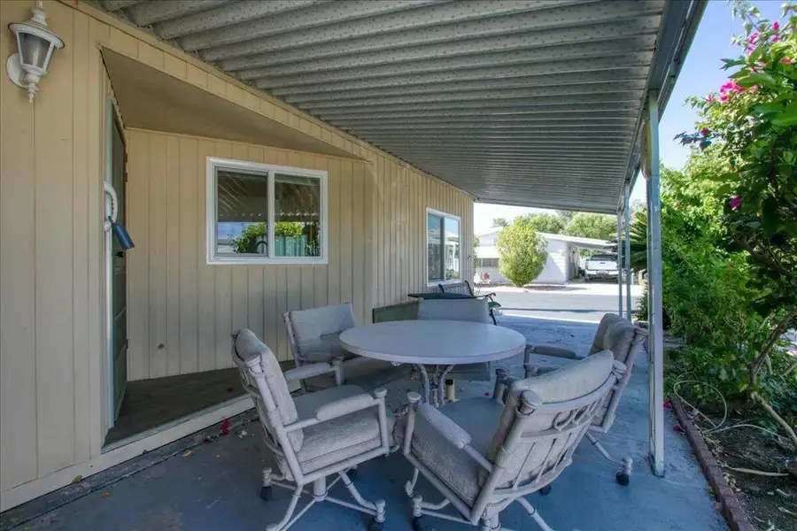 282 Saguaro Dr., Palm Springs, CA 92264 - #3