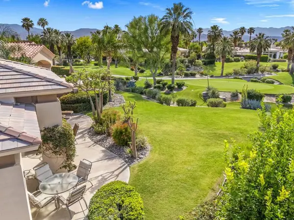 867 Arrowhead Drive, Palm Desert, CA 92211
