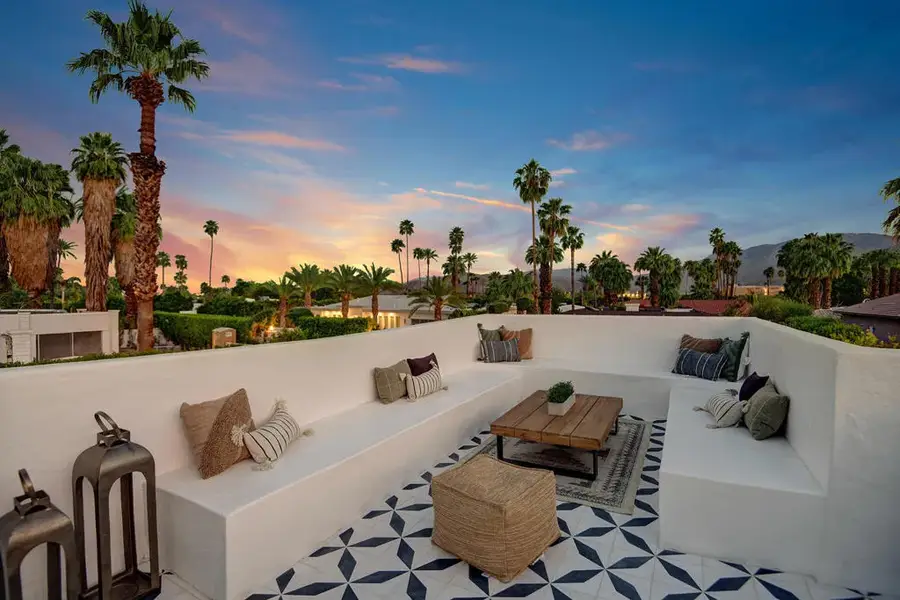 354 E Valmonte Sur, Palm Springs, CA 92262 - #3