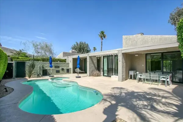 2995 Sundance Circle East, Palm Springs, CA 92262