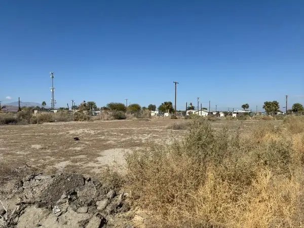 3815 Shore View, Thermal, CA 92274