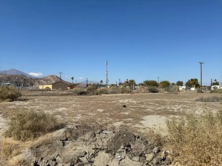 3815 Shore View, Thermal, CA 92274 - #2