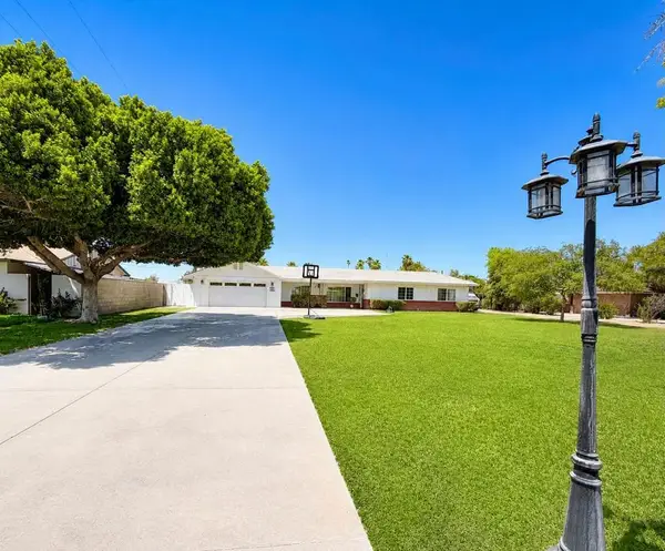 325 E Chanslor Way, Blythe, CA 92225
