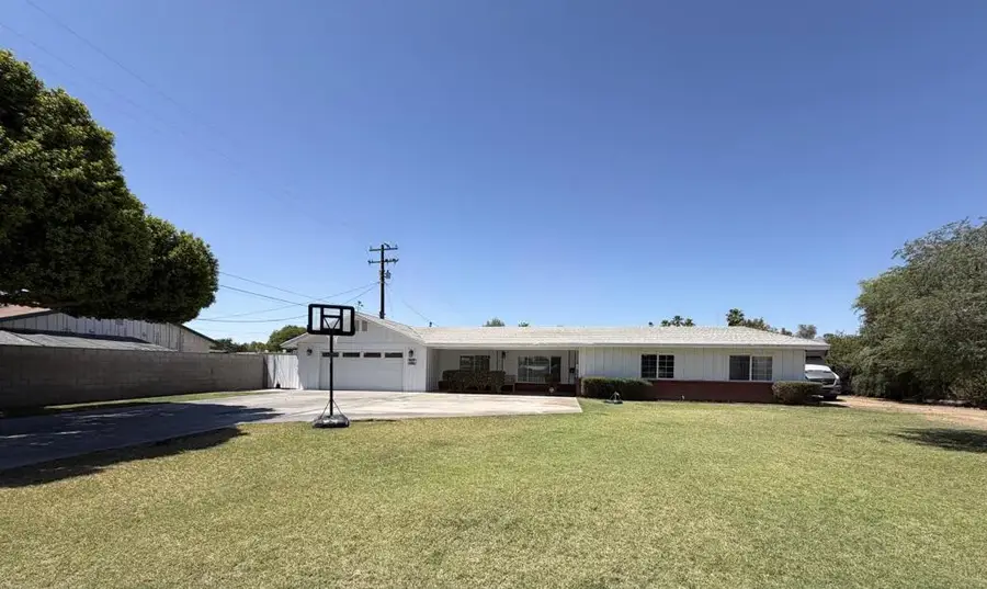 325 E Chanslor Way, Blythe, CA 92225 - #2