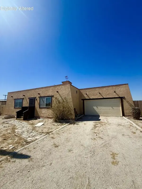 1506 Arctic Avenue, Thermal, CA 92274
