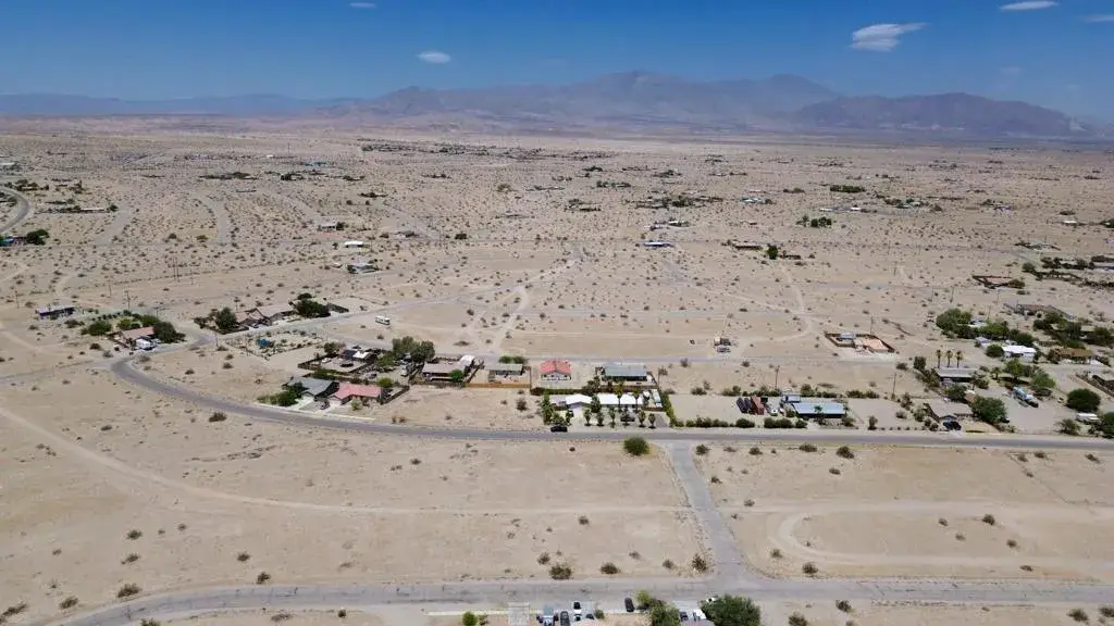 2304 Shore Hawk, Thermal, CA 92274 - #1