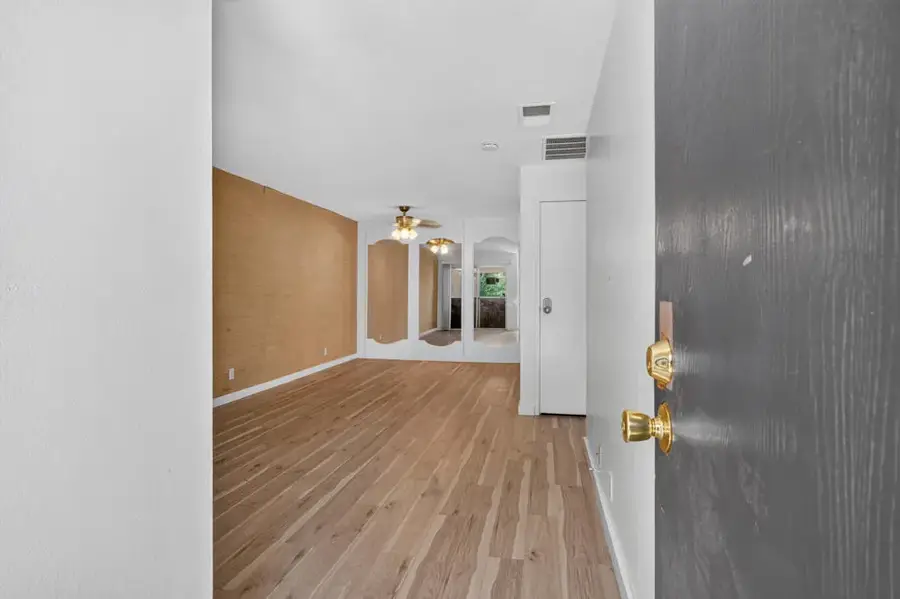 420 N Villa Court #208, Palm Springs, CA 92262 - #3