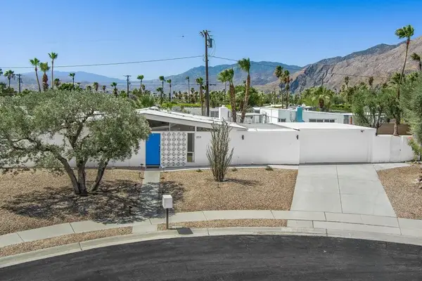 859 E Grace Circle, Palm Springs, CA 92262