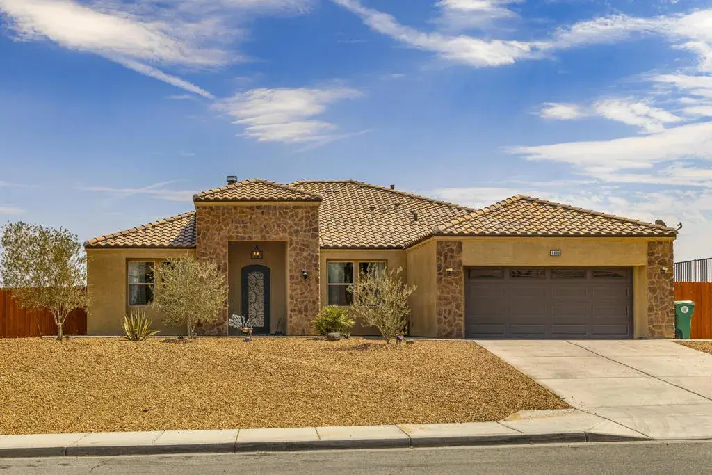 8680 Monument View Drive, Yucca Valley, CA 92284 - #1