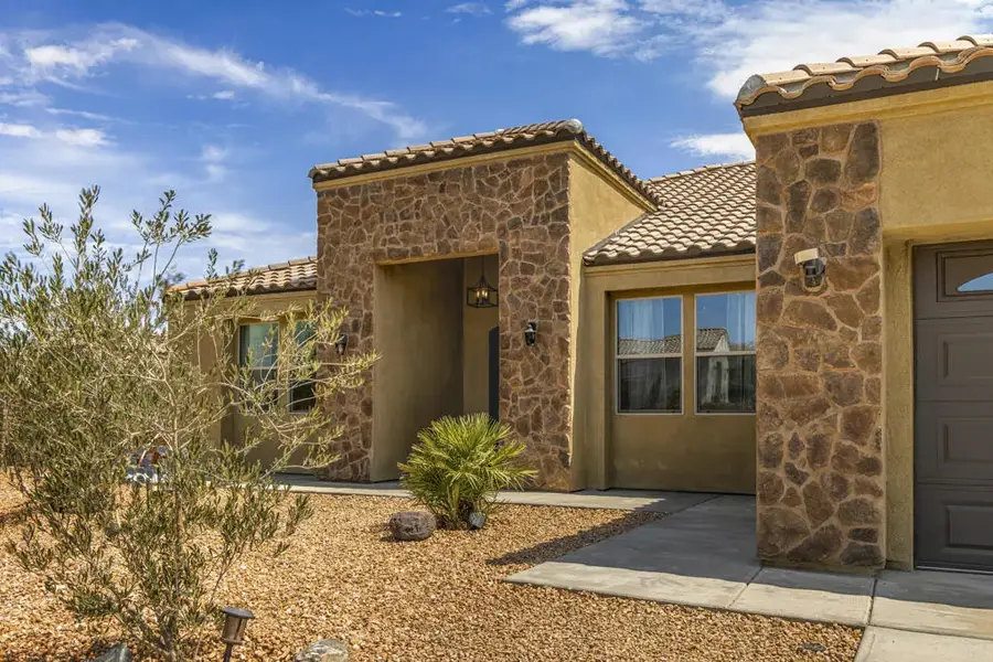 8680 Monument View Drive, Yucca Valley, CA 92284 - #2