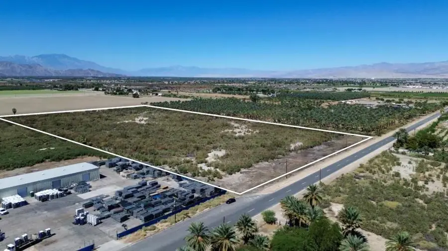 55998 Tyler, Thermal, CA 92274 - #3