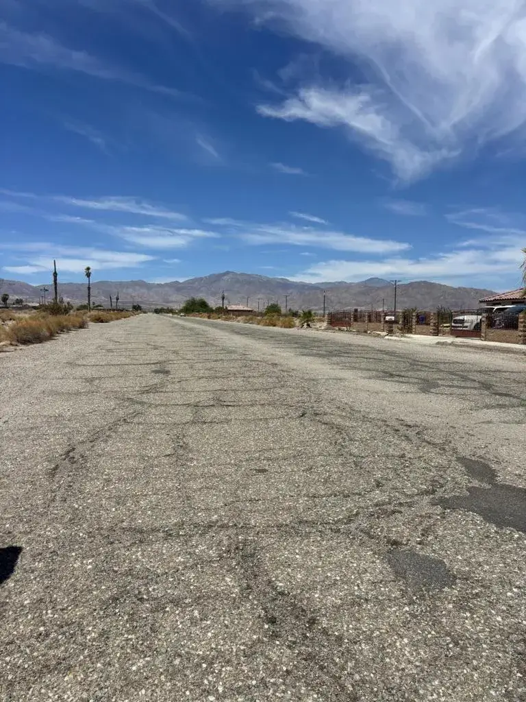 1399 Bering, Thermal, CA 92274 - #2