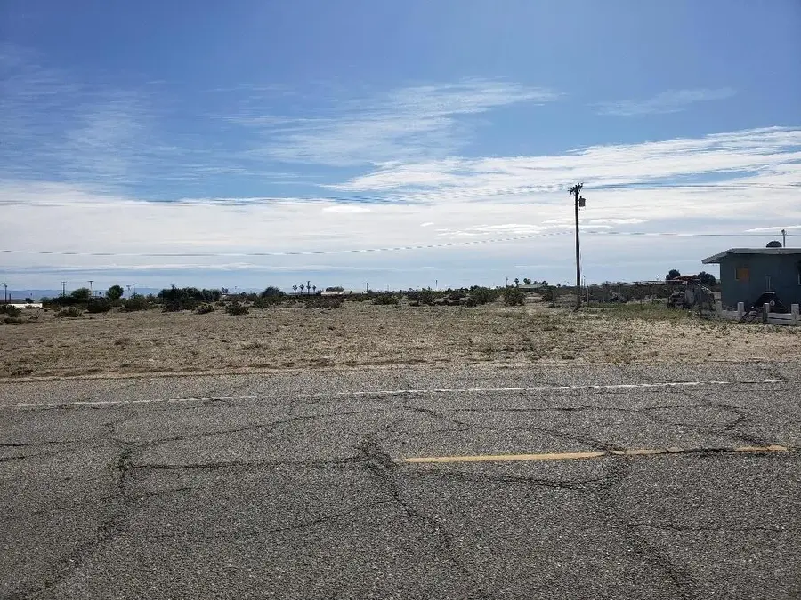 2324 Marina, Thermal, CA 92274 - #2