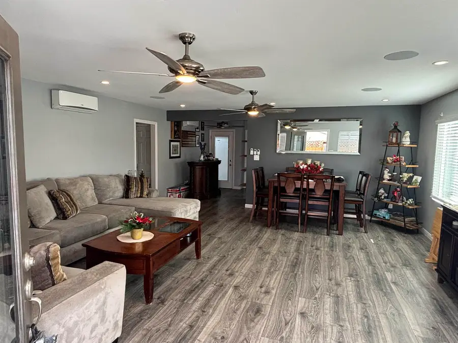 975-89 S Lincoln Ave, El Cajon, CA 92020 - Image #3