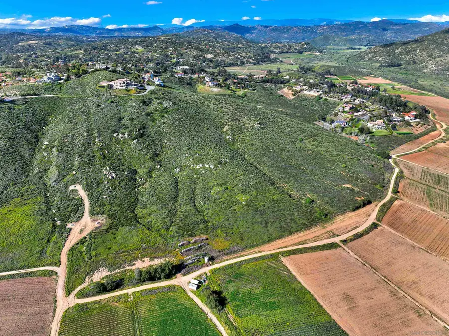 Sierra Linda Dr, Escondido, CA 92025 - #2