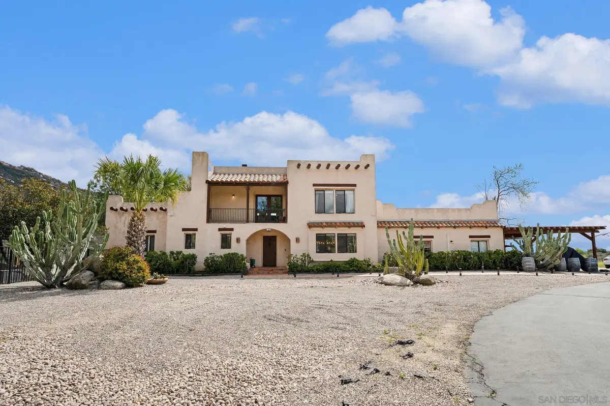 17287 Oak Hollow Road, Ramona, CA 92065 - Image #1