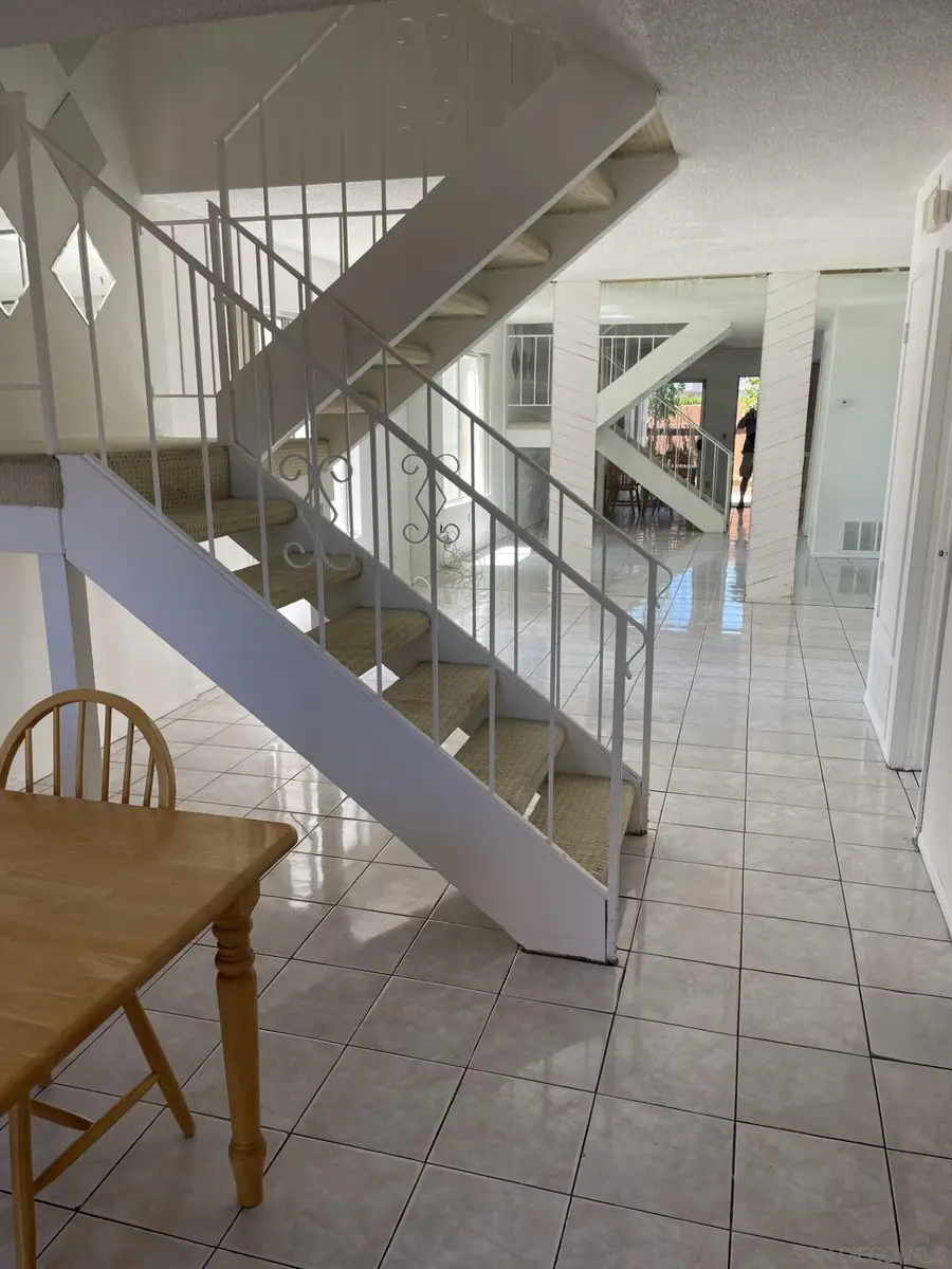 10009 Santana Ranch Ln., Santee, CA 92071 - Image #2