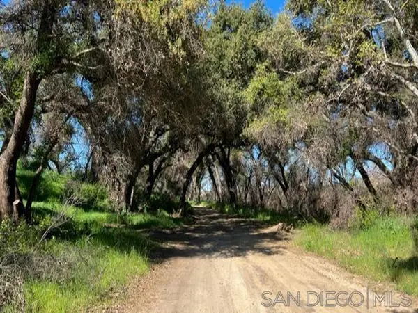 Bunny Dr. #Sec 26-16-2E Nwq Neq Of, Jamul, CA 91935