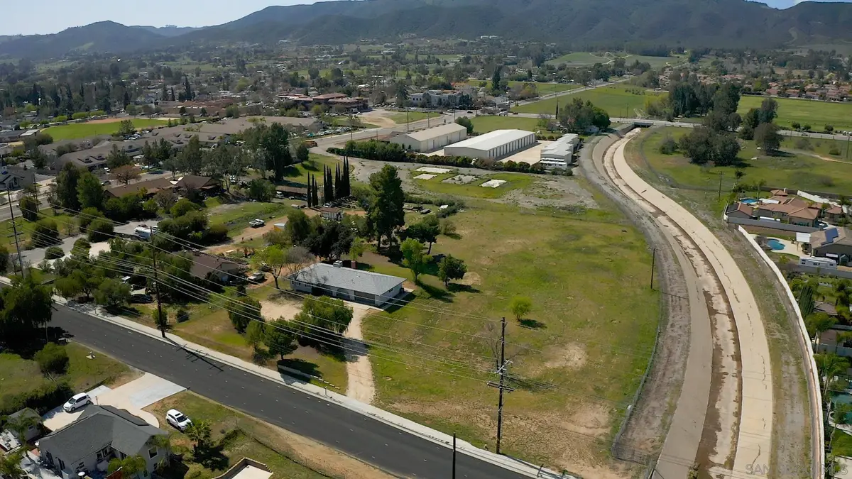 24567 Adams Ave, Murrieta, CA 92562 - #1