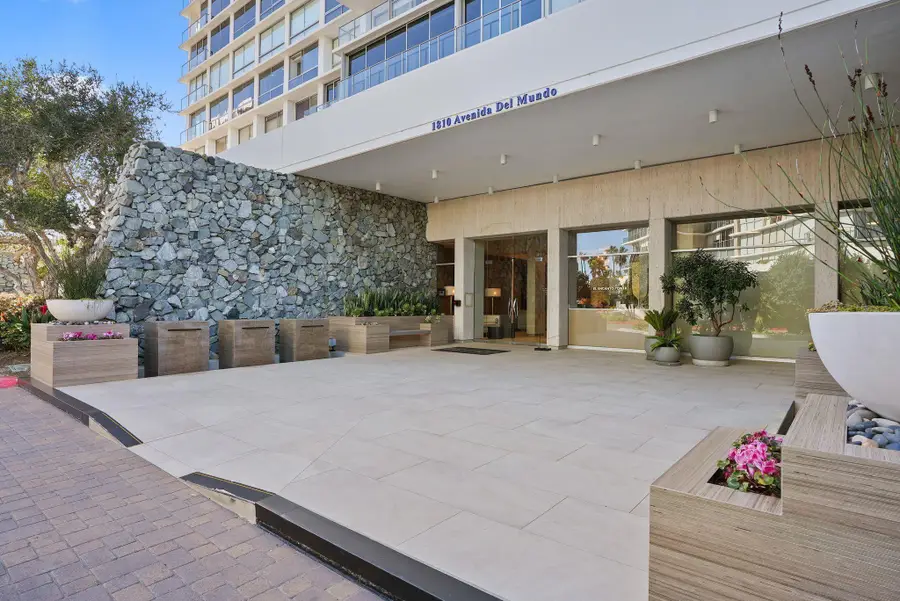 1810 Avenida Del Mundo #703, Coronado, CA 92118 - #3