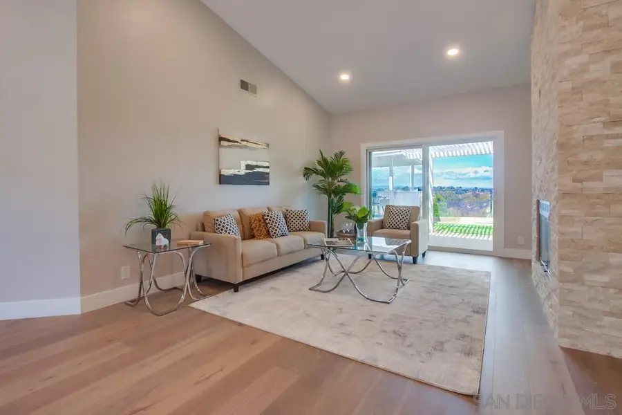 2334 Kimberly Ct, Carlsbad, CA 92008 - Image #3