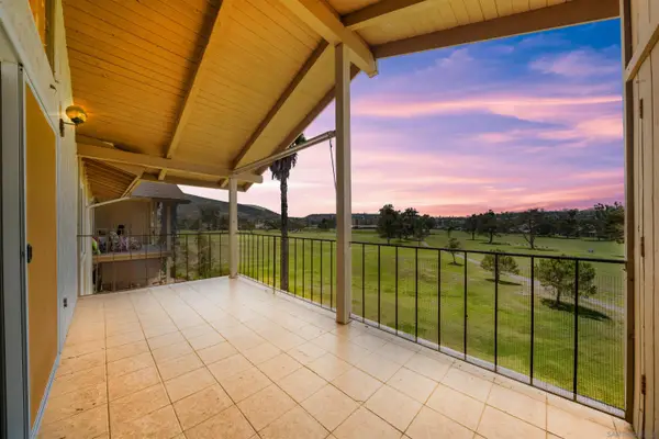 1940 Fairway Circle Dr, San Marcos, CA 92078